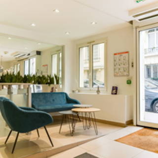 Bureau privé 8 m² 2 postes Coworking Rue Raffet Paris 75016 - photo 1
